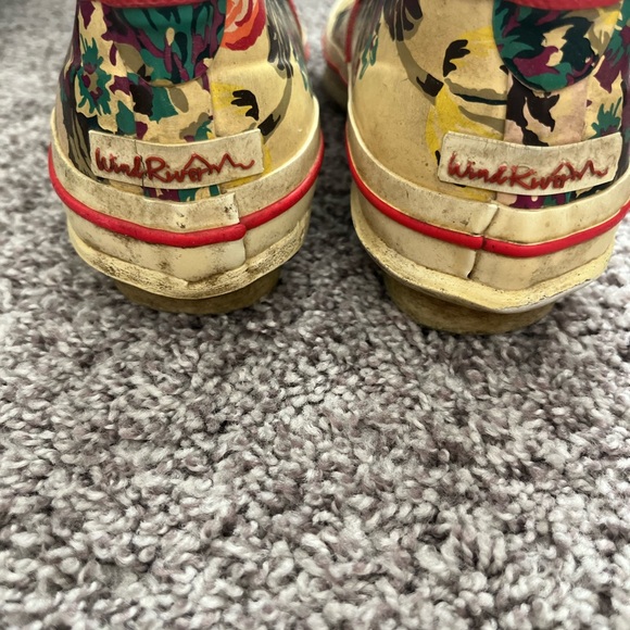 Wind River rain shoes size 8 - Picture 5 of 5